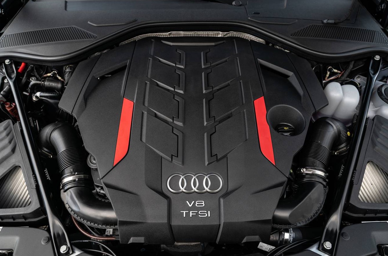 Audi S8 Hybrid 2024